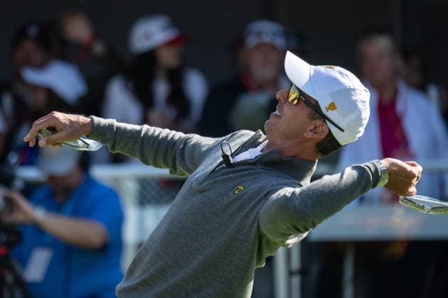 MONTREAL, QC - SEPTEMBER 28: International Team captain Mike Weir trowing gifts to the crowd at the first tee at the 2024 Presidents Cup on September 28, 2024 at The Royal Montreal Golf Club in Montreal, QC (Photo by Vincent Ethier Icon Sportswire) GOLF: SEP 28 Presidents Cup EDITORIAL USE ONLY Icon2409280295