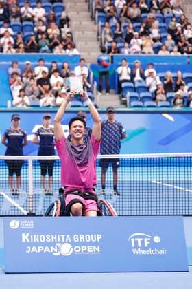 September 29, 2024, Tokyo, Japan: Tokito ODA (JPN) poses for the cameras after winning the Wheelchair Men s Singles final match against Gustavo FERNANDEZ (ARG) during the Kinoshita Group Japan Open Tennis Championships 2024 at the Ariake Colosseum. This is the longest-running ATP, Tennis Herren Tour tournament in Asia, first held in 1972. The tournaments run from September 23 to October 1st. Oda won 6 3, 6 4. Tokyo Japan - ZUMAm191 20240929_aap_m191_002 Copyright: xRodrigoxReyesxMarinx