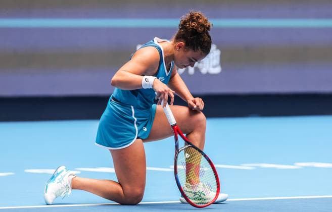 BEIJING, CHINA - SEPTEMBER 28: Jasmine Paolini of Italy reacts in the Women s Singles Round of 64 match against Clara Tauson of Denmark on day six of 2024 China Open at National Tennis Center on September 28, 2024 in Beijing, China.  Copyright: xVCGx 111520850034