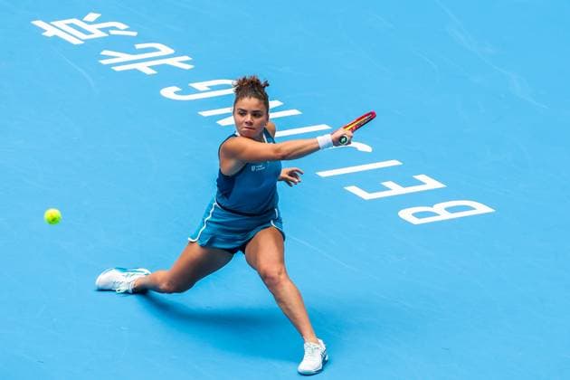 BEIJING, CHINA - SEPTEMBER 28: Jasmine Paolini of Italy competes in the Women s Singles Round of 64 match against Clara Tauson of Denmark on day six of 2024 China Open at National Tennis Center on September 28, 2024 in Beijing, China.  Copyright: xVCGx 111520850022