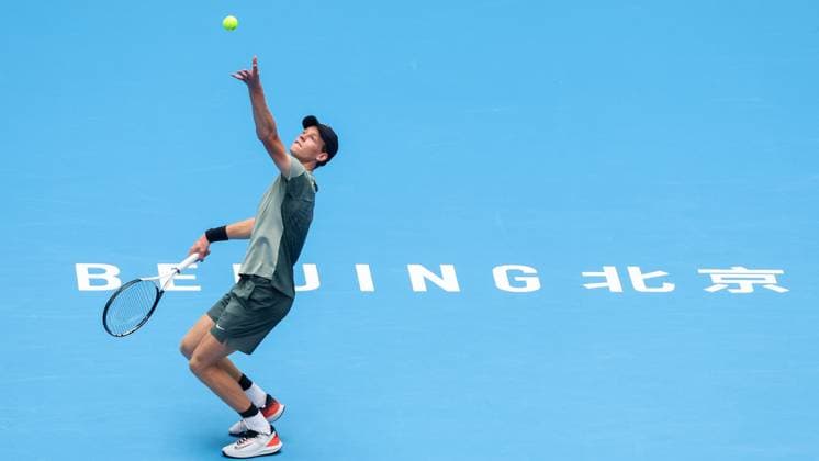 BEIJING, CHINA - SEPTEMBER 28: Jannik Sinner of Italy competes in the Men s Singles Round of 16 match against Roman Safiullin of Russia on day six of 2024 China Open at National Tennis Center on September 28, 2024 in Beijing, China.  Copyright: xVCGx 111520849706