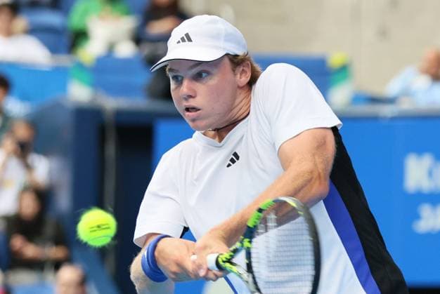 September 29, 2024, Tokyo, Japan - Alex Michelsen of the United States retuens the ball against Tomas Machac of Czech Republic at the quarter-final match of the Japan Open Tennis championships at the Ariake Colosseum in Tokyo on Sunday, September 29, 2024. (photo by Yoshio Tsunoda AFLO) Noxthirdxpartyxsales  (0765583181st)
