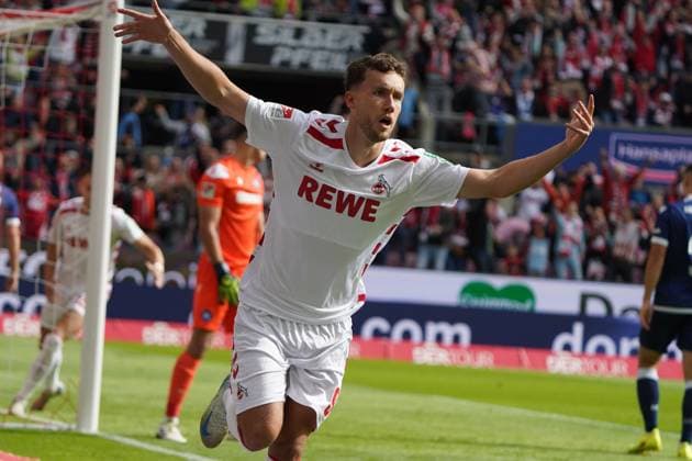 Football, 2 BL Season 2024 2025, 1 FC Köln Karlsruhe SC , Rheinenergie Köln luca waldschmidt , cheers , FC Köln action, single picture