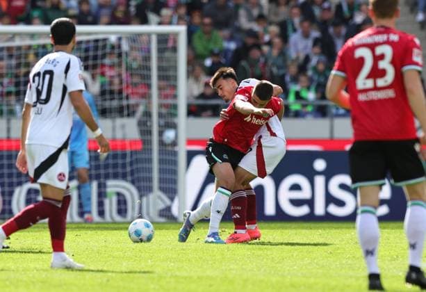 29 09 2024 Soccer Season 2024 2025 2 Soccer Bundesliga 07 Matchday Hannover 96 H96 1 FC Nürnberg FCN Club Sportfoto Zink DaMa xdaxmax DFL regulations prohibit any use of photographs as image sequences and or quasi video only for editorial use Nicolo Tresoldi 9, Hannover 96 H96 Jens Castrop 17, 1 FC Nürnberg FCN