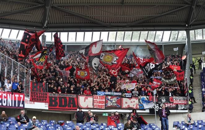 29 09 2024 Soccer Season 2024 2025 2 Soccer Bundesliga 07 Matchday Hannover 96 H96 1 FC Nürnberg FCN Club Sportfoto Zink DaMa xdaxmax DFL regulations prohibit any use of photographs as image sequences and or quasi video only for editorial use Clubfan Clubfans FCN Fans Fans in the guest block