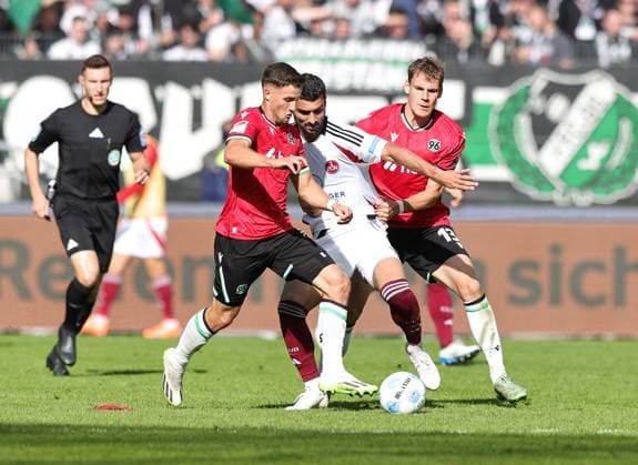 29 09 2024 Soccer Season 2024 2025 2 Soccer Bundesliga 07 Matchday Hannover 96 H96 1 FC Nürnberg FCN Club Sportfoto Zink DaMa xdaxmax DFL regulations prohibit any use of photographs as image sequences and or quasi video only for editorial use Enzo Leopold 8, Hannover 96 H96 Mahir Emreli 30, 1 FC Nürnberg FCN Max Christiansen 13, Hannover 96 H96