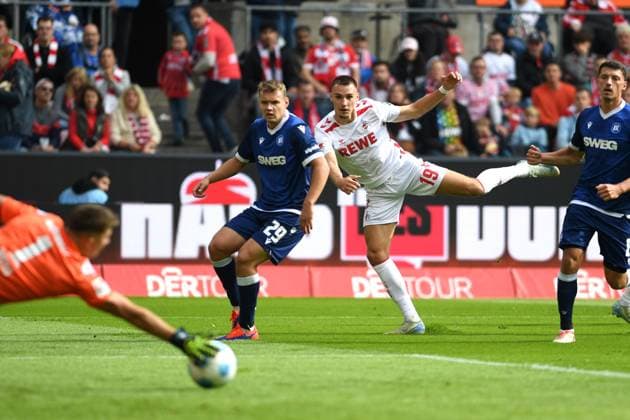 Goalkeeper Max Weiss Karlsruher SC , Lasse Guenther Karlsruher SC and Tim Lemperle 1 FC Koeln battle for the ball during the 2 Bundesliga match between 1 FC Köln and Karlsruher SC at RheinEnergieStadion on September 29, 2024 in Cologne, Germany Photo by Ralf Treese DeFodi Images Goalkeeper Max Weiss Karlsruher SC , Lasse Guenther Karlsruher SC and Tim Lemperle 1 FC Koeln battle for the ball during the 2 Bundesliga match between 1 FC Köln and Karlsruher SC at RheinEnergieStadion on September 29, 2024 in Cologne, Germany Photo by Ralf Treese DeFodi Images DFB DFL REGULATIONS PROHIBIT ANY USE OF PHOTOGRAPHS AS IMAGE SEQUENCES AND OR QUASI VIDEO Defodi 521 KOEKSC20240929 041 Defodi-521 DFB DFL REGULATIONS PROHIBIT ANY USE OF PHOTOGRAPHS AS IMAGE SEQUENCES AND OR QUASI-VIDEO.