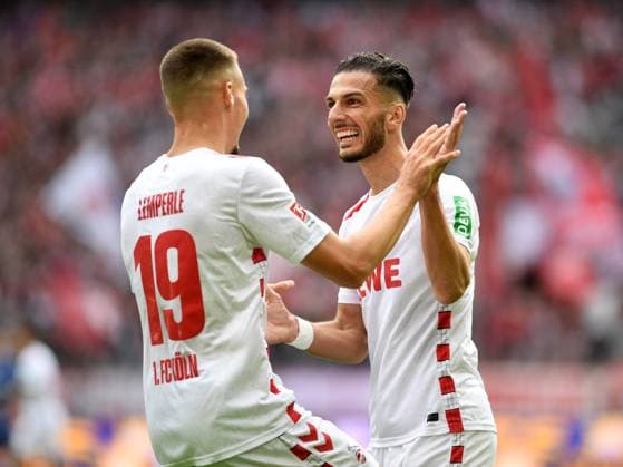 Tim Lemperle 1 FC Koeln and Leart Paqarada Pacarada 1 FC Koeln celebrates after scoring his team™s goal during the 2 Bundesliga match between 1 FC Koeln and Karlsruher SC at RheinEnergieStadion on September 29, 2024 in Cologne, Germany, Germany Photo by Ralf Treese DeFodi Images Tim Lemperle 1 FC Koeln and Leart Paqarada Pacarada 1 FC Koeln celebrates after scoring his team™s fourth goal with teammates during the 2 Bundesliga match between 1 FC Köln and Karlsruher SC at RheinEnergieStadion on September 29, 2024 in Cologne, Germany Photo by Ralf Treese DeFodi Images DFB DFL REGULATIONS PROHIBIT ANY USE OF PHOTOGRAPHS AS IMAGE SEQUENCES AND OR QUASI VIDEO Defodi 521 KOEKSC20240929 049 Defodi-521 DFB DFL REGULATIONS PROHIBIT ANY USE OF PHOTOGRAPHS AS IMAGE SEQUENCES AND OR QUASI-VIDEO.