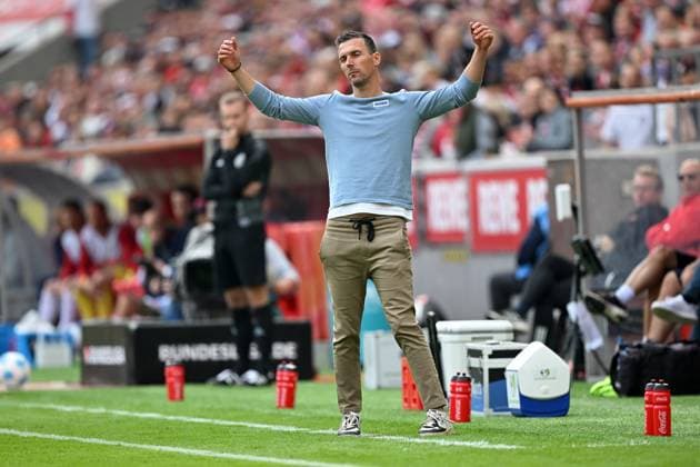 Koeln, Rheinenergiestadion, 29 09 24, GER, Herren, 2 Bundesliga, Saison 2024 2025, 1 FC Koeln Karlsruher SC Bild Trainer Christian EICHNER Karlsruhe Only for editorial use DFL regulations prohibit any use of photographs as image sequences and or quasi video NRW Germany