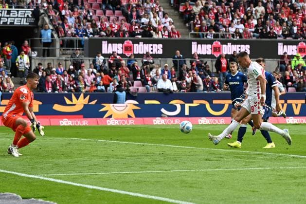 Tim Lemperle 1 FC Koeln goal for 4 2 during the 2 Bundesliga match between 1 FC Köln and Karlsruher SC at RheinEnergieStadion on September 29, 2024 in Cologne, Germany Photo by Ralf Treese DeFodi Images Tim Lemperle 1 FC Koeln scores his team™s fourth goal during the 2 Bundesliga match between 1 FC Köln and Karlsruher SC at RheinEnergieStadion on September 29, 2024 in Cologne, Germany Photo by Ralf Treese DeFodi Images DFB DFL REGULATIONS PROHIBIT ANY USE OF PHOTOGRAPHS AS IMAGE SEQUENCES AND OR QUASI VIDEO Defodi 521 KOEKSC20240929 054 Defodi-521 DFB DFL REGULATIONS PROHIBIT ANY USE OF PHOTOGRAPHS AS IMAGE SEQUENCES AND OR QUASI-VIDEO.