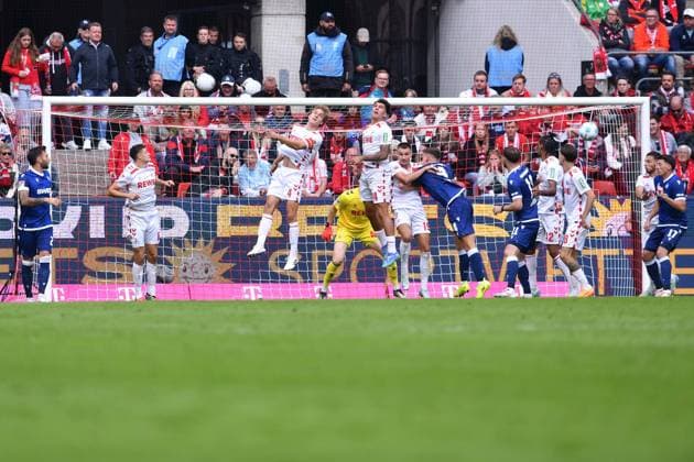 Soccer 2 Bundesliga 7 Matchday 1 FC Köln Karlsruher SC on 29 09 2024 at RheinEnergieStadion in Cologne Goal for 4 3 by Leon Jensen Karlsruhe DFL regulations prohibit any use of photographs as image sequences and or quasi video xRx