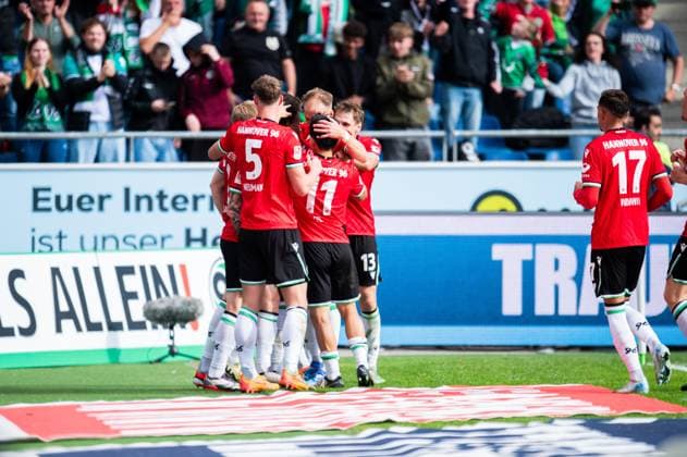 29 09 2024 Soccer, 2024 2025, 2 Bundesliga, Matchday 7, Hannover 96 1 FC Nuremberg Crowd celebrating after the 2-0 goal by Monju Momuluh Hannover DFL REGULATIONS PROHIBIT ANY USE OF PHOTOGRAPHS AS IMAGE SEQUENCES AND OR QUASI VIDEO