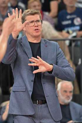 GER 1 VBL, SVG Lueneburg vs VC Bitterfeld Wolfen 29 09 2024, LKH Arena, Lueneburg, GER 1 VBL, SVG Lueneburg vs VC Bitterfeld Wolfen, in the picture coach Stefan Huebner Hübner Lueneburg nordphotoxGmbH xWitke nph00002