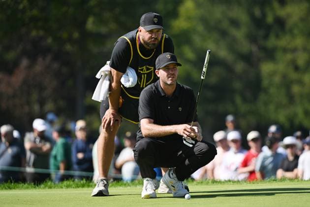 September 29, 2024, Montreal, Pq, Canada: International team member Taylor Pendrith of Canada lines up a putt on the 3rd hole during their fifth round singles match at the Presidents Cup golf tournament at Royal Montreal Golf Club on Sunday, September 29, 2024 in Montreal. Canada News - September 29, 2024  - ZUMAc35_ 20240929_zaf_c35_019 Copyright: xGrahamxHughesx