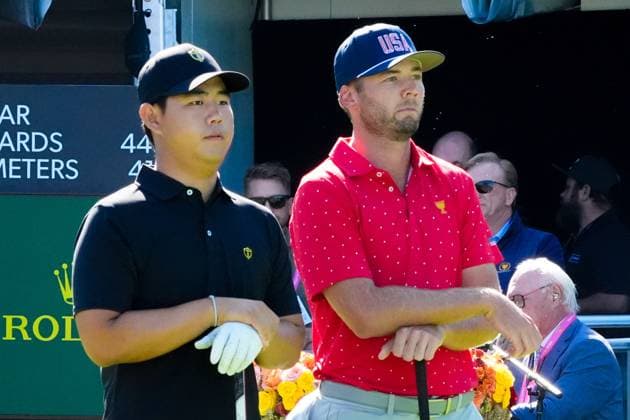 September 29, 2024, Montreal, Quebec, USA: Tom Kim (KOR) and Sam Burns (USA) on the first tee before the final round of the 2024 Presidents Cup at The Royal Montreal Golf Club. Montreal USA - ZUMAw109 20240929_fap_w109_003 Copyright: xDebbyxWongx