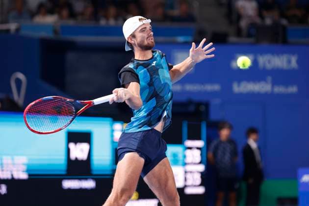 September 30, 2024, Tokyo, Japan: Tomas MACHAC (CZE) hits a return against Ugo HUMBERT (FRA) during their Men s Singles Semifinal match of the Kinoshita Group Japan Open Tennis Championships 2024 at the Ariake Coloseum. This is the longest-running ATP, Tennis Herren Tour tournament in Asia, first held in 1972. The tournaments run from September 23 to October 1st. Tokyo Japan - ZUMAm191 20240930_aap_m191_035 Copyright: xRodrigoxReyesxMarinx