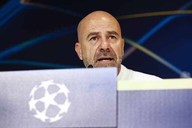 EINDHOVEN - PSV Eindhoven coach Peter Bosz during a press conference, PK, Pressekonferenz at Philips Stadium prior to PSV Eindhoven s Champions League match against Sporting CP. ANP MAURICE VAN STEEN xVIxANPxSportx xxANPxIVx 509771045 originalFilename: 509771045.jpg