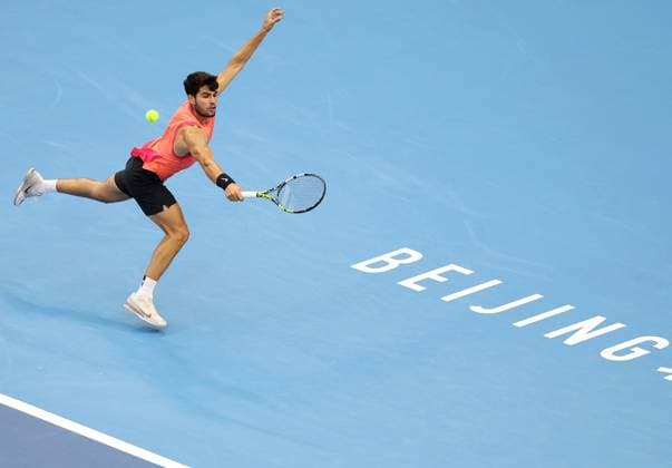 (240930) -- BEIJING, Sept. 30, 2024 -- Carlos Alcaraz of Spain competes during the men s singles quarterfinals against Karen Khachanov of Russia at 2024 China Open tennis tournament in Beijing, capital of China, Sept. 30, 2024. ) (SP)CHINA-BEIJING-TENNIS-CHINA OPEN-MEN S SINGLES (CN) ZhangxChenlin 
