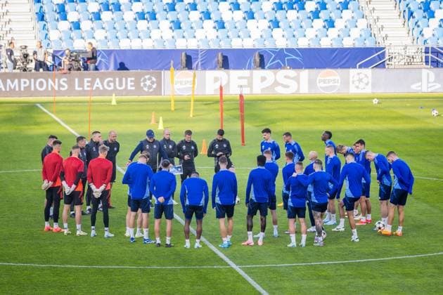Football, CL, Slovan Bratislava, Training