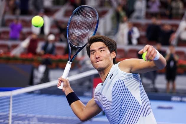 Sport Bilder des Tages BEIJING, CHINA - SEPTEMBER 30: Bu Yunchaokete of China competes in the Men s Singles Quarterfinal match against Andrey Rublev of Russia on day eight of 2024 China Open at National Tennis Center on September 30, 2024 in Beijing, China.  Copyright: xVCGx 111521256014
