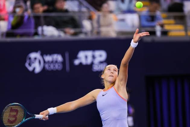 BEIJING, CHINA - SEPTEMBER 30: Mirra Andreeva of Russia competes in the Women s Singles Round of 32 match against Donna Vekic of Croatia on day eight of 2024 China Open at National Tennis Center on September 30, 2024 in Beijing, China.  Copyright: xVCGx 111521259367
