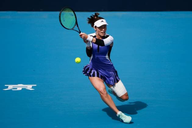 BEIJING, CHINA - SEPTEMBER 30: Katie Volynets of America competes in the Women s Singles Round of 32 match against Naomi Osaka of Japan on day eight of 2024 China Open at National Tennis Center on September 30, 2024 in Beijing, China.  Copyright: xVCGx 111521262008