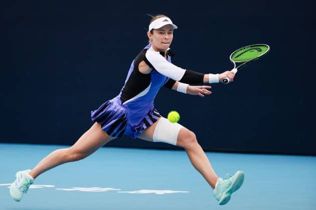 BEIJING, CHINA - SEPTEMBER 30: Katie Volynets of America competes in the Women s Singles Round of 32 match against Naomi Osaka of Japan on day eight of 2024 China Open at National Tennis Center on September 30, 2024 in Beijing, China.  Copyright: xVCGx 111521261999