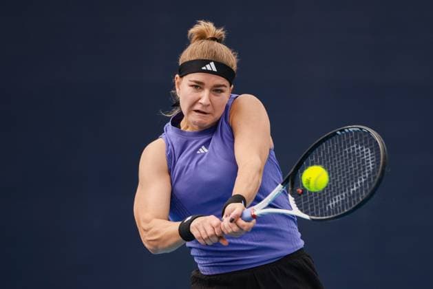 BEIJING, CHINA - SEPTEMBER 30: Karolina Muchova of Czech Republic competes in the Women s Singles Round of 32 match against Jaqueline Cristian of Romania on day eight of 2024 China Open at National Tennis Center on September 30, 2024 in Beijing, China.  Copyright: xVCGx 111521260998