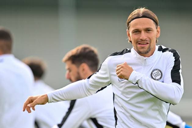 Sport Bilder des Tages SOCCER - UEFA CL, Sturm vs Brugge GRAZ,AUSTRIA,01.OCT.24 - SOCCER - UEFA Champions League, SK Sturm Graz vs FC Bruegge, preview, training Sturm. Image shows Stefan Hierlaender (Sturm).  GEPAxpictures xAvnixRetkoceri