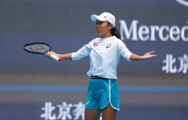 (241001) -- BEIJING, Oct. 1, 2024 -- Zhang Shuai of China celebrates after the women s singles round of 16 match against Magdalena Frech of Poland at 2024 China Open tennis tournament in Beijing, capital of China, Oct. 1, 2024. ) (SP)CHINA-BEIJING-TENNIS-CHINA OPEN-WOMEN S SINGLES (CN) BaixXuefei 