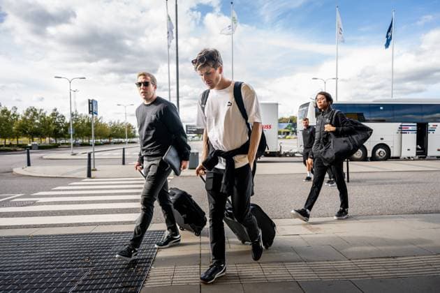 241001 Anton Tinnerholm and Oliver Berg of Malmö FF during the team travel from Malmö to Baku ahead of the UEFA Europa League match between Qarabag and Malmö FF on October 1, 2024 in Malmö Photo Petter Arvidson BILDBYRAN kod PA PA0888 fotboll football soccer fotball uefa europa league resa travel malmö ff bbeng  Copyright: PETTERxARVIDSON BB241001PA005