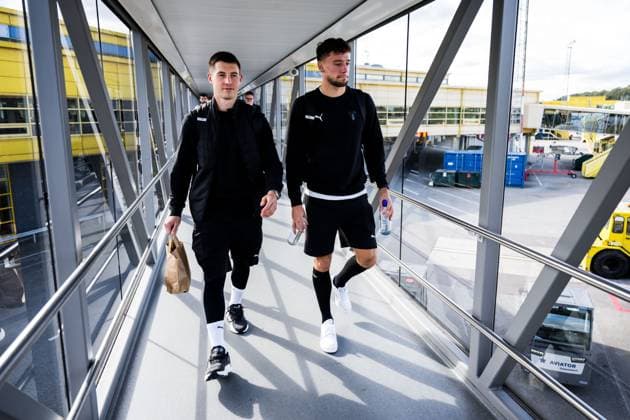 241001 Lasse Berg Johnsen and Colin Rösler of Malmö FF during the team travel from Malmö to Baku ahead of the UEFA Europa League match between Qarabag and Malmö FF on October 1, 2024 in Malmö Photo Petter Arvidson BILDBYRAN kod PA PA0888 fotboll football soccer fotball uefa europa league resa travel malmö ff bbeng  Copyright: PETTERxARVIDSON BB241001PA013