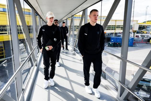 241001 Otto Rosengren and Sebastian Jörgensen of Malmö FF during the team travel from Malmö to Baku ahead of the UEFA Europa League match between Qarabag and Malmö FF on October 1, 2024 in Malmö Photo Petter Arvidson BILDBYRAN kod PA PA0888 fotboll football soccer fotball uefa europa league resa travel malmö ff bbeng  Copyright: PETTERxARVIDSON BB241001PA016
