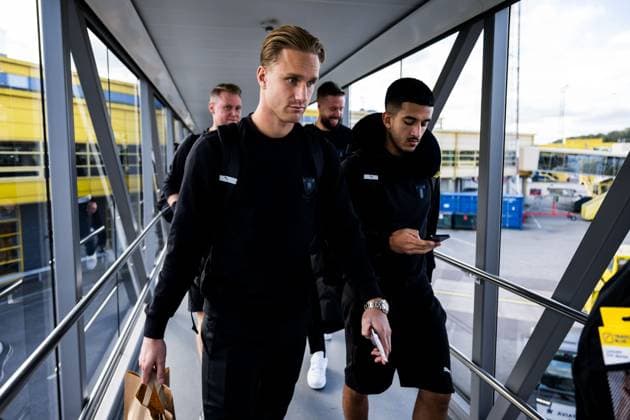 241001 Erik Botheim and Zakaria Loukili of Malmö FF during the team travel from Malmö to Baku ahead of the UEFA Europa League match between Qarabag and Malmö FF on October 1, 2024 in Malmö Photo Petter Arvidson BILDBYRAN kod PA PA0888 fotboll football soccer fotball uefa europa league resa travel malmö ff bbeng  Copyright: PETTERxARVIDSON BB241001PA020
