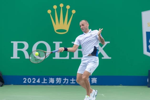 SHANGHAI, CHINA - OCTOBER 01: Dan Evans of Great Britain competes in the 2nd Round Qualifying match against Alex Bolt of Australia on Day 2 of 2024 Shanghai Rolex Masters at Qi Zhong Tennis Centre on October 1, 2024 in Shanghai, China.  Copyright: xVCGx 111521306877