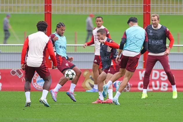 from l 7 Serge Gnabry, 22 Raphael Adelino Jose Guerreiro, 45 Aleksandar Pavlovic, 9 Harry Kane, action, duel, soccer Final training FC Bayern Munich before UEFA Champions League match against Aston Villa 01 09 2024 Training ground, Säbenerstr PHOTO Mladen Lackovic LakoPress