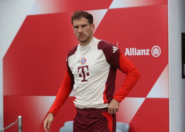 Munich, Germany 01 October 2024 Football, Men, Season 2024 2025, FC Bayern Munich, Säbener Strasse, Training ground, Final training, Champions League Leon Goretzka FC Bayern Munich head, upper body on the way to the training ground