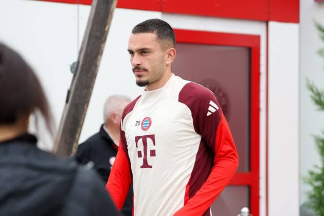 Arijon Ibrahimovic FC Bayern Muenchen, 20 upper body, on the way to training, Final training, FC Bayern Muenchen, Football, UEFA Champions League, Matchday 2, Season 24 25, 01 10 2024, Final training, FC Bayern Muenchen, Football, UEFA Champions League, Matchday 2, Season 24 25, 01 10 2024 Muenchen Copyright: xEibner-Pressefoto JennixMaulx EP_JML