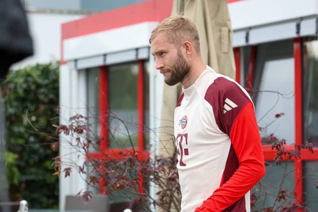 Konrad Laimer FC Bayern Muenchen, 27 on the way from the dressing room to the pitch, Training, Final training, FC Bayern Muenchen, Football, UEFA Champions League, Matchday 2, Season 24 25, 01 10 2024, Final training, FC Bayern Muenchen, Football, UEFA Champions League, Matchday 2, Season 24 25, 01 10 2024 Muenchen Copyright: xEibner-Pressefoto JennixMaulx EP_JML