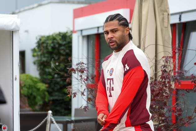 Serge Gnabry FC Bayern Muenchen, 07 on the way from the dressing room to the pitch, Training, Final training, FC Bayern Muenchen, Football, UEFA Champions League, Matchday 2, Season 24 25, 01 10 2024, Final training, FC Bayern Muenchen, Football, UEFA Champions League, Matchday 2, Season 24 25, 01 10 2024 Muenchen Copyright: xEibner-Pressefoto JennixMaulx EP_JML