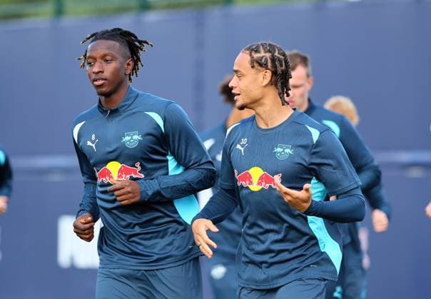 RB Leipzig Training Champions League Leipzig, 01 10 2024, RB Training Center, Football, UEFA Champions League, Matchday 1, RB LEIPZIG vs JUVENTUS TURIN on 02 10 2024 , Final training RB Leipzig , In the picture from l Amadou Haidara 8, RB Leipzig and Xavi Simons 10, RB Leipzig , Picture Point