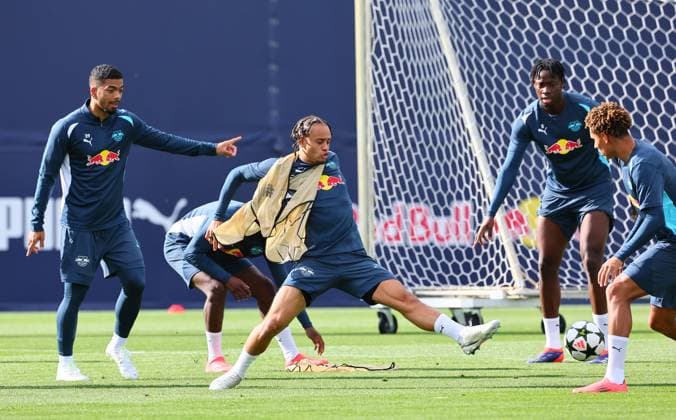 RB Leipzig Training Champions League Leipzig, 01 10 2024, RB Training Center, Football, UEFA Champions League, Matchday 1, RB LEIPZIG vs JUVENTUS TURIN on 02 10 2024 , Final training RB Leipzig , In the picture from l Benjamin Henrichs, Xavi Simons, El Chadaille Bitshiabu and Antonio Nusa , Picture Point