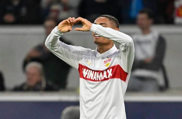 GOAL for 1 0 Enzo Millot VfB Stuttgart 08 Goal celebration Gesture Gesture Heart Champions League VfB Stuttgart vs AC Sparta Prague 01 10 2024 DFL REGULATIONS PROHIBIT ANY USE OF PHOTOGRAPHS AS IMAGE SEQUENCES AND OR QUASI VIDEO VfB Stuttgart vs AC Sparta Prague