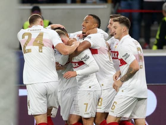 Goal celebration 1 0 Stuttgart, goal scorer Enzo Millot VfB, middle Sport Soccer Champions League season 24 25 VfB Stuttgart AC Sparta Prague, Soccer Bundesliga, 01 10 2024