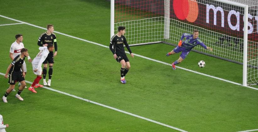 01 10 24 VfB Stuttgart AC Sparta Prague Germany, Stuttgart, 01 10 2024, Football, UEFA Champions League, VfB Stuttgart AC Sparta Prague VfB Stuttgart Nr 8 Enzo Millot header 1 0 VFB goalkeeper Peter Vindahl Prague