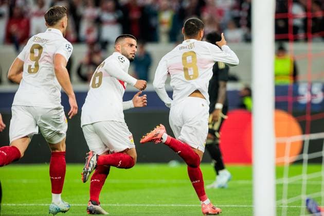 UEFA Champions League VfB Stuttgart AC Sparta Praha 01 10 2024 Cheers for 1 0 by Enzo Millot VfB Stuttgart, 8 UEFA Champions League VfB Stuttgart AC Sparta Praha Stuttgart, Arena Stuttgart on 01 10 2024 Copyright: xBEAUTIFULxSPORTS Wunderlx