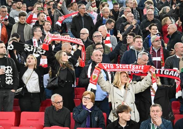 01 10 2024, xsltx, Football UEFA Champions League, VfB Stuttgart Sparta Prague emspor, v l Fanblock Stuttgart DFL DFB REGULATIONS PROHIBIT ANY USE OF PHOTOGRAPHS as IMAGE SEQUENCES and or QUASI VIDEO