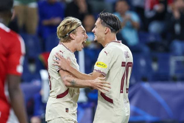 SOCCER - UEFA CL, RBS vs Brest SALZBURG,AUSTRIA,01.OCT.24 - SOCCER - UEFA Champions League, Red Bull Salzburg vs Stade Brestois 29. Image shows the rejoicing of Mads Bidstrup and Amar Dedic (RBS).  GEPAxpictures xMathiasxMandl