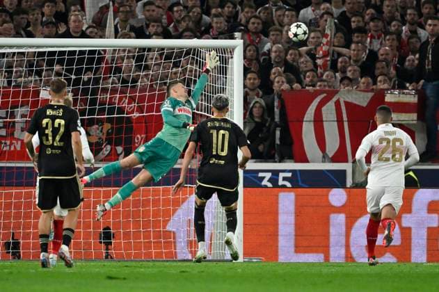 GOAL for 1 1 Kaan Kairinen AC Sparta Prague 06 Free kick against goalkeeper Alexander Nuebel VfB Stuttgart 33 Champions League VfB Stuttgart vs AC Sparta Prague 01 10 2024 DFL REGULATIONS PROHIBIT ANY USE OF PHOTOGRAPHS AS IMAGE SEQUENCES AND OR QUASI VIDEO VfB Stuttgart vs AC Sparta Prague