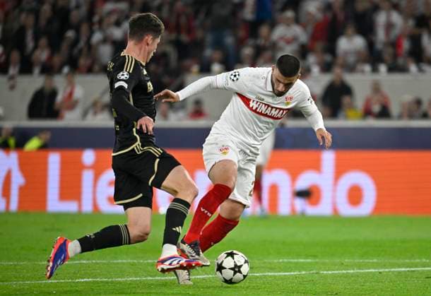 One-on-one, action Deniz Undav VfB Stuttgart 26 vs Martin Vitkik AC Sparta Praha Prague 41 Champions League VfB Stuttgart vs AC Sparta Prague 01 10 2024 DFL REGULATIONS PROHIBIT ANY USE OF PHOTOGRAPHS AS IMAGE SEQUENCES AND OR QUASI VIDEO VfB Stuttgart vs AC Sparta Prague